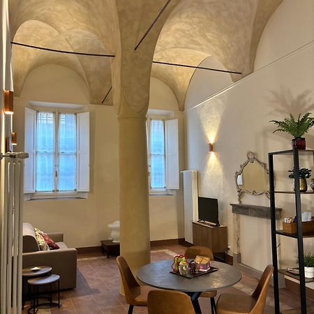 Appartamento L'Antica Colonna, In Centro Storico Парма Экстерьер фото