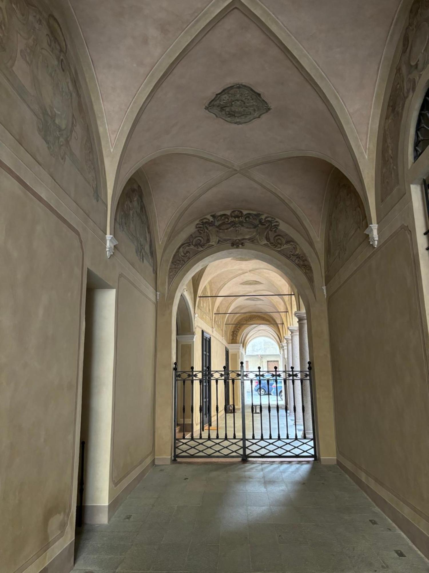 Appartamento L'Antica Colonna, In Centro Storico Парма Экстерьер фото