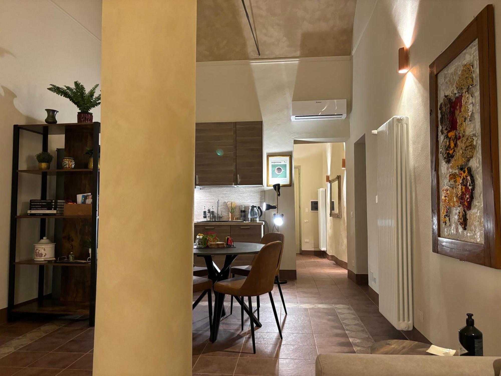 Appartamento L'Antica Colonna, In Centro Storico Парма Экстерьер фото